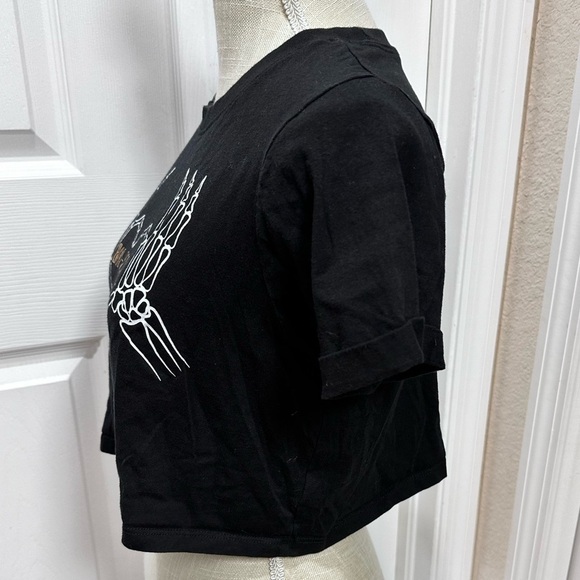 NWOT- Women’s Halloween Crop Top size XS - Picture 3 of 6